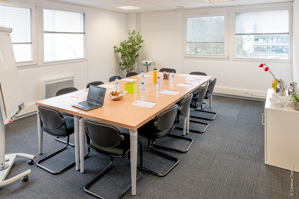 Grande salle de réunion à Work in Centr'Alp